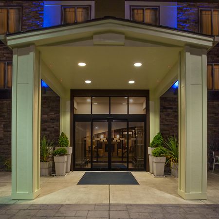 Holiday Inn Express Newport By Ihg Exterior foto
