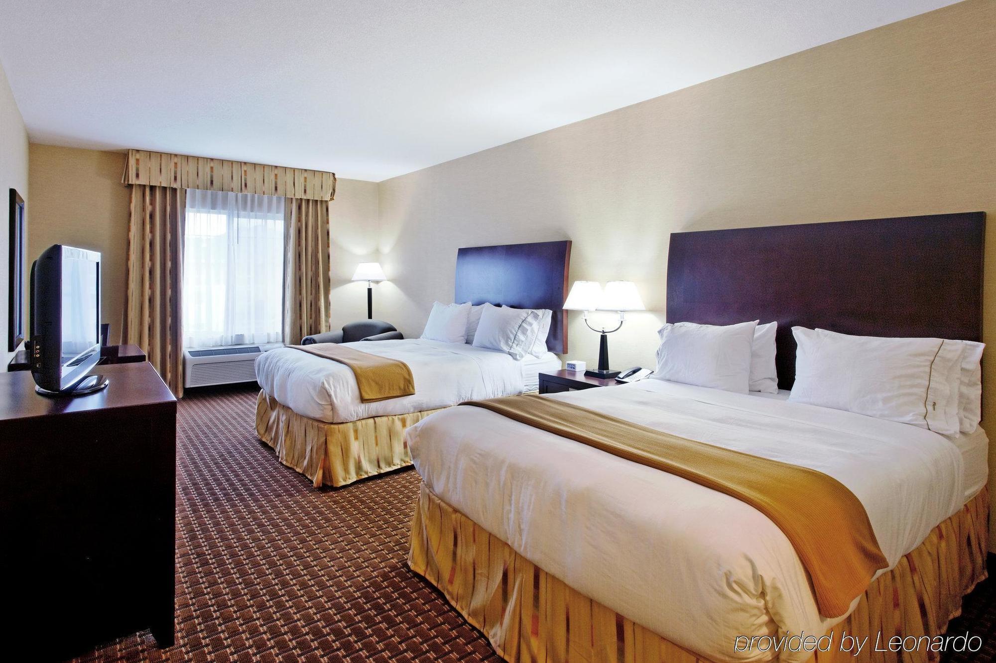 Holiday Inn Express Newport By Ihg Exterior foto
